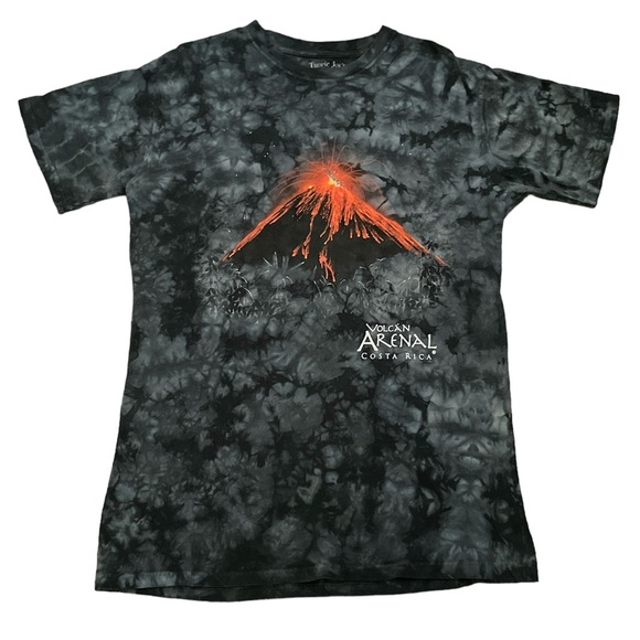 Tropical joes Volcan Arenal Costa Rica shirt heavy cotton size large - Picture 1 of 3
